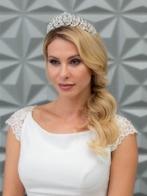 Headpieces – Maritzas Bridal Veils Inc display picture 1