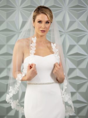 Ivory – Maritzas Bridal Veils Inc display picture 1
