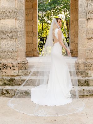 Beaded – Maritzas Bridal Veils Inc display picture 1