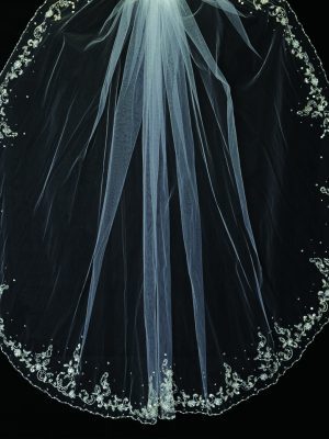 400 – Maritzas Bridal Veils Inc